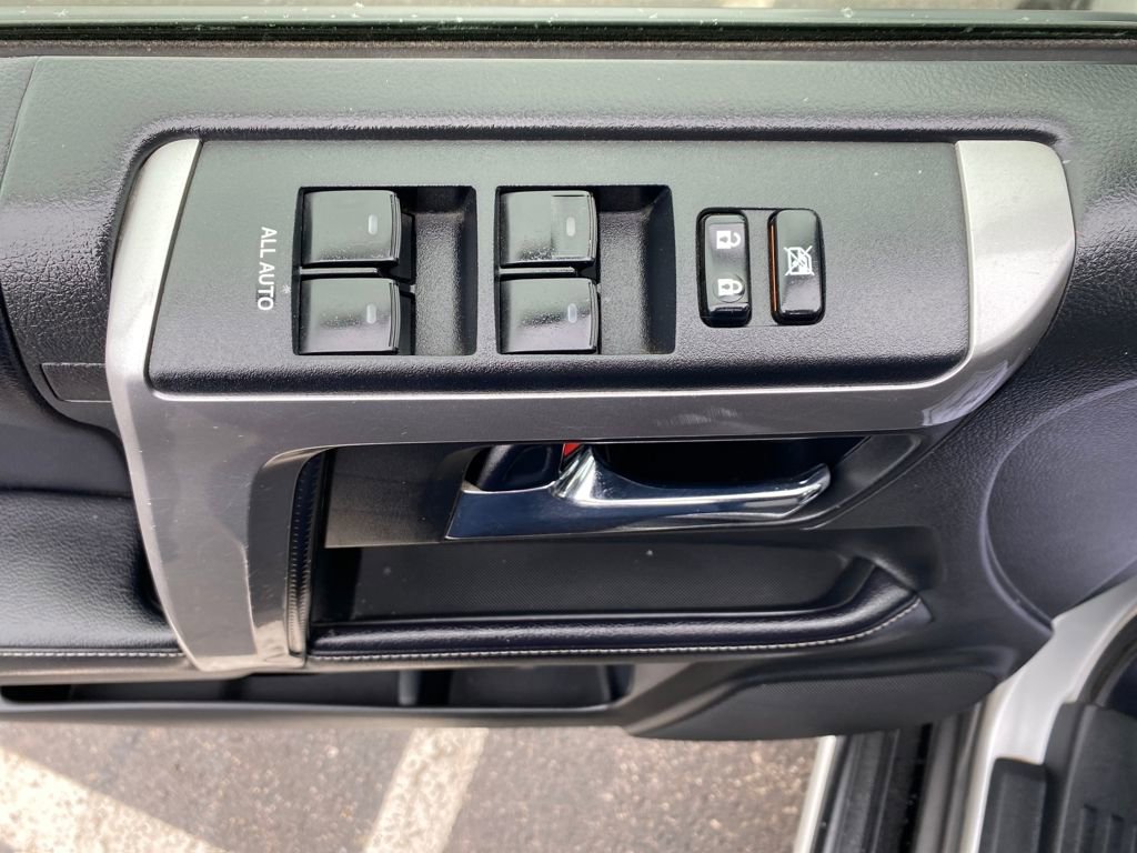 Used 2018 Toyota 4Runner SR5 image 20