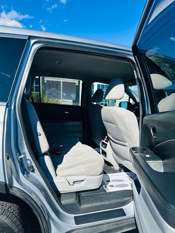 Used 2016 Honda Pilot LX image 6