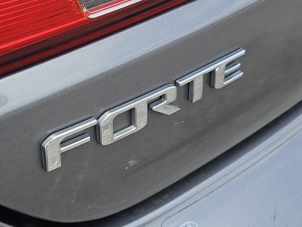 Used 2016 Kia Forte Koup EX FWD image 8