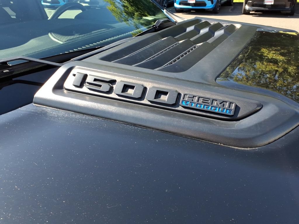 Used 2024 RAM 1500 Laramie AWD/4WD image 10