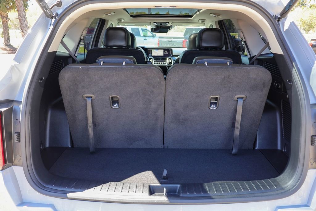 Used 2023 Kia Sorento SX image 27