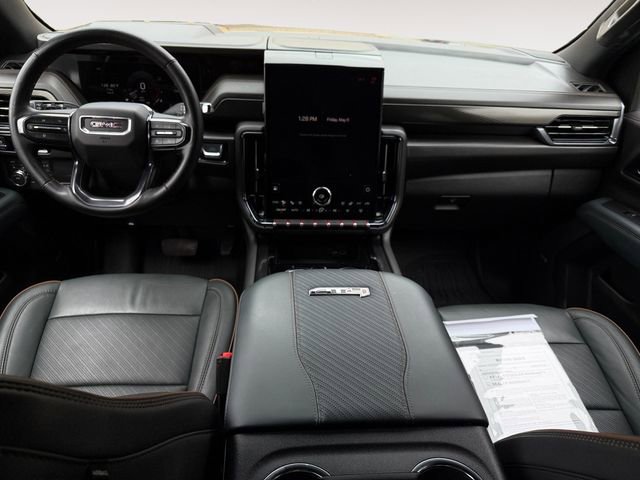 Used 2025 GMC Yukon AT4 w/ AT4 Premium Package AWD/4WD image 10