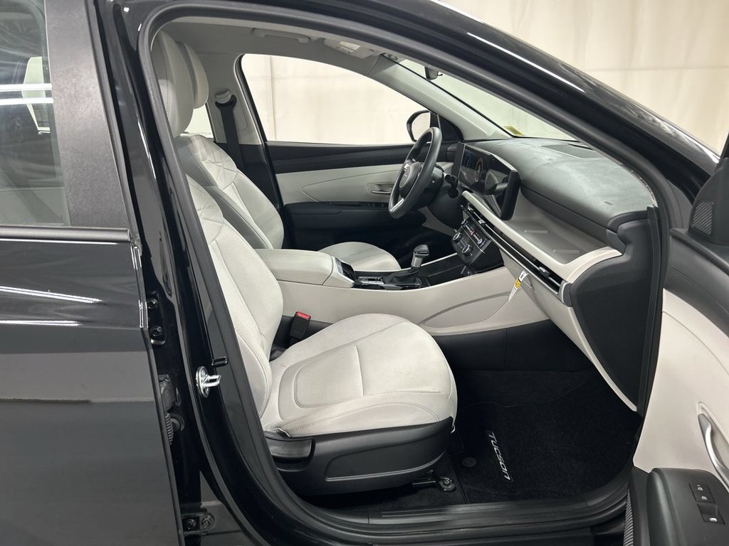 Used 2025 Hyundai Tucson SE AWD/4WD image 22