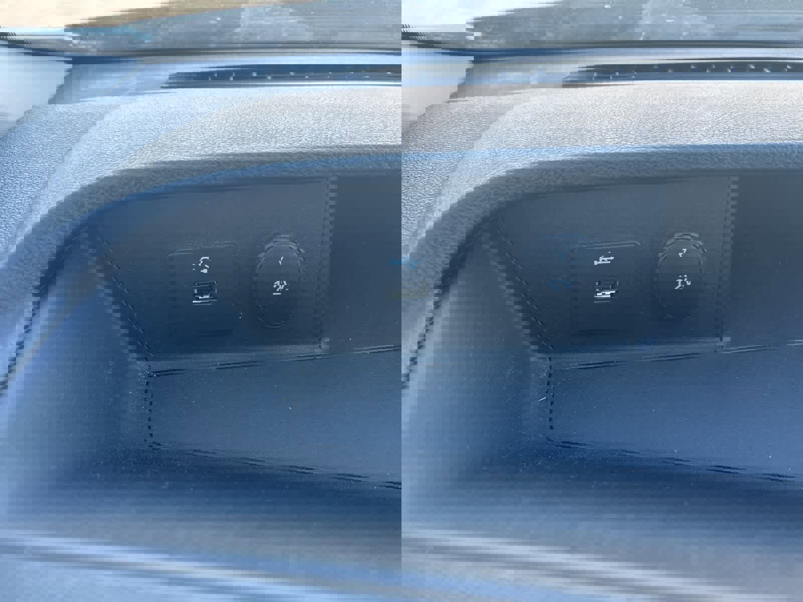 Used 2024 Ford Transit 250 Low Roof w/ Exterior Upgrade Package image 38