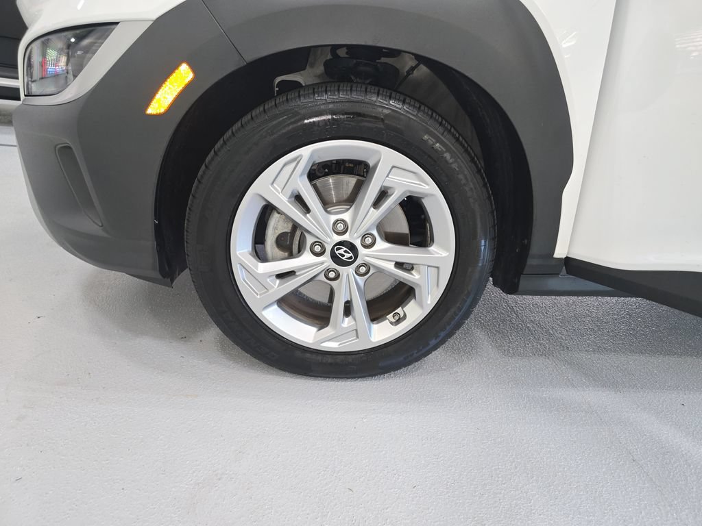 Certified 2023 Hyundai Kona SEL AWD/4WD image 27