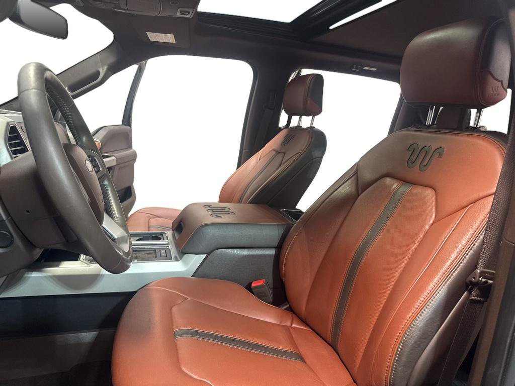 Used 2018 Ford F150 King Ranch w/ Equipment Group 601A Luxury AWD/4WD image 16