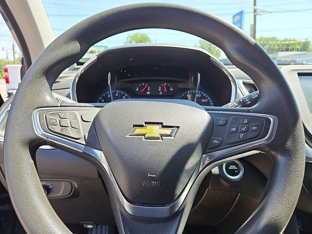 Used 2018 Chevrolet Equinox LT FWD image 19