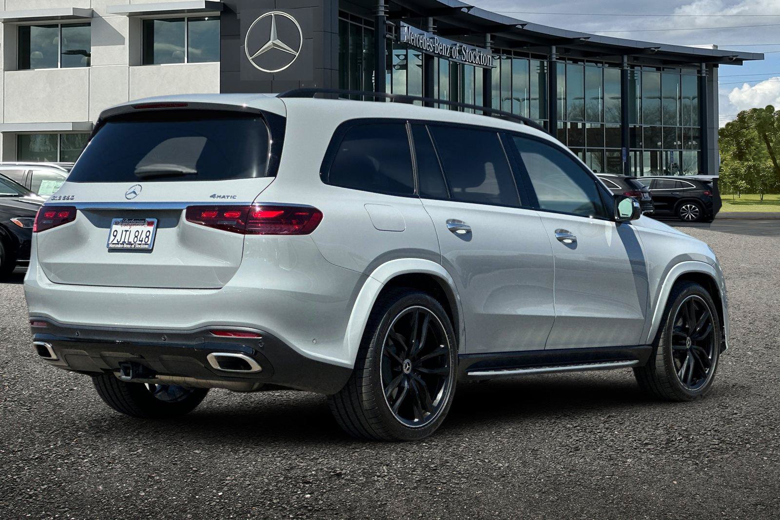Certified 2024 Mercedes-Benz GLS 580 4MATIC image 4