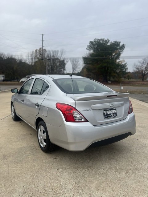 Used 2019 Nissan Versa S Plus image 4