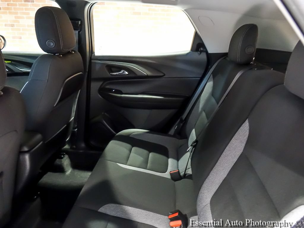 Used 2023 Chevrolet TrailBlazer LS FWD image 14