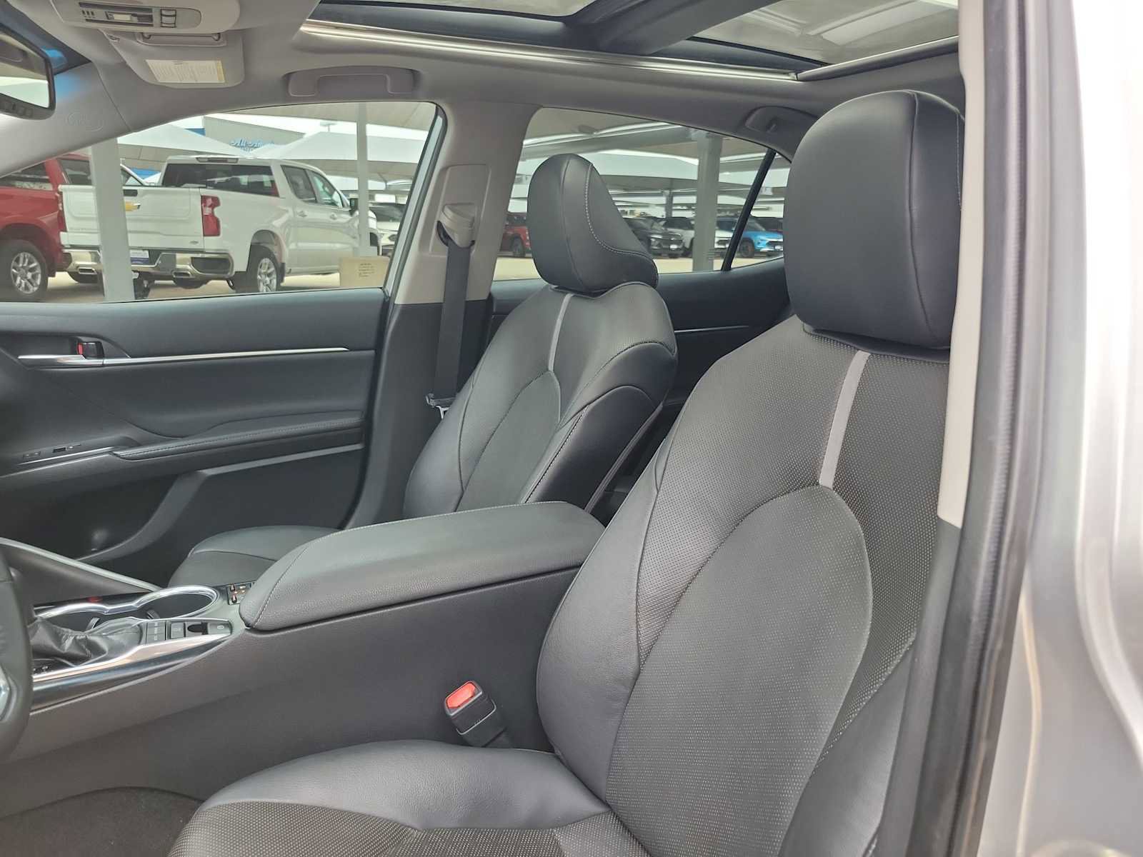 Used 2020 Toyota Camry XSE w/ Driver Assist Package image 15