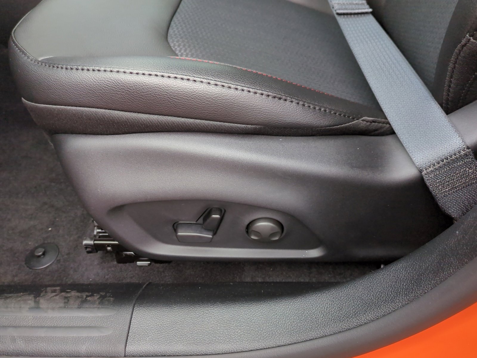 New 2026 Jeep Compass Trailhawk image 14