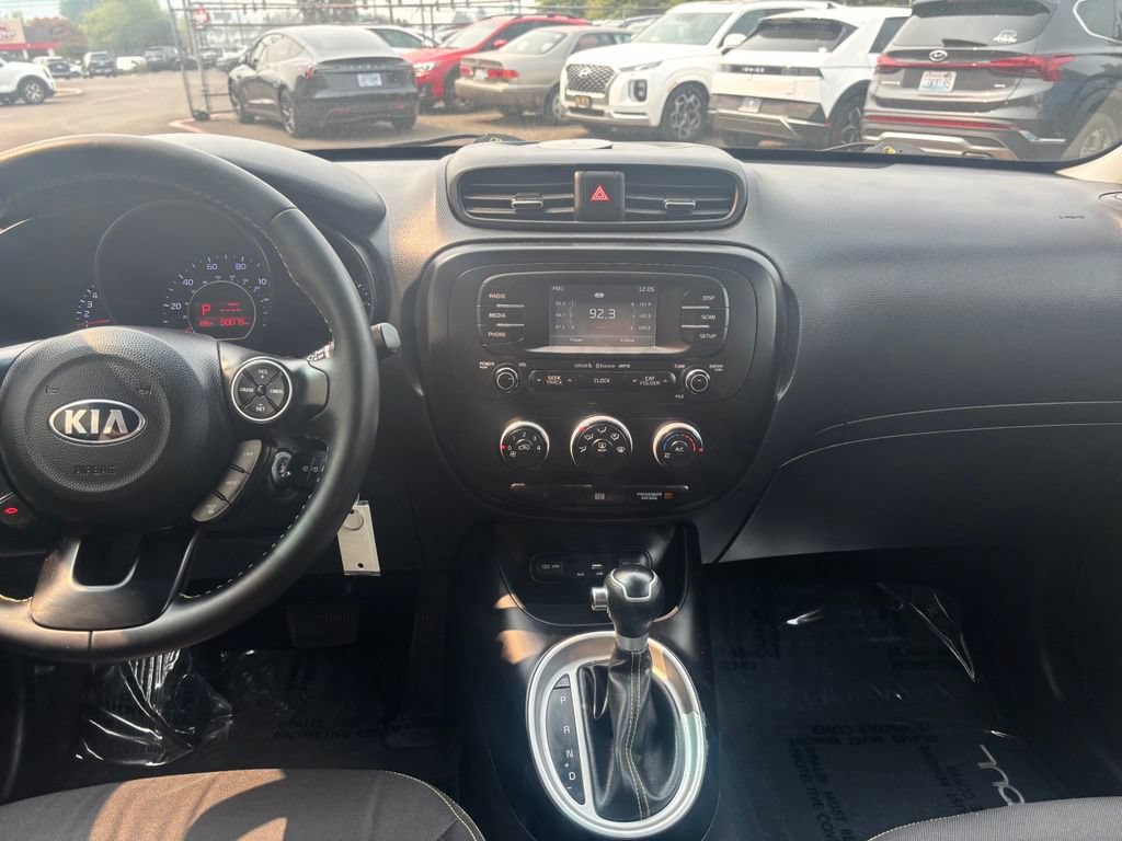 Used 2016 Kia Soul + w/ Designer's Package FWD image 22