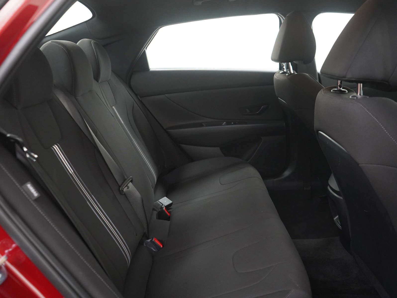 Certified 2025 Hyundai Elantra Sport image 13