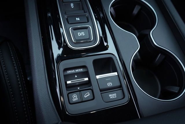 Used 2025 Honda Pilot EX-L image 32