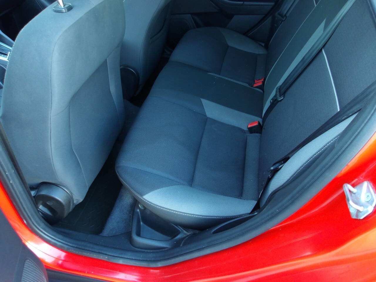 Used 2012 Ford Focus SE image 18