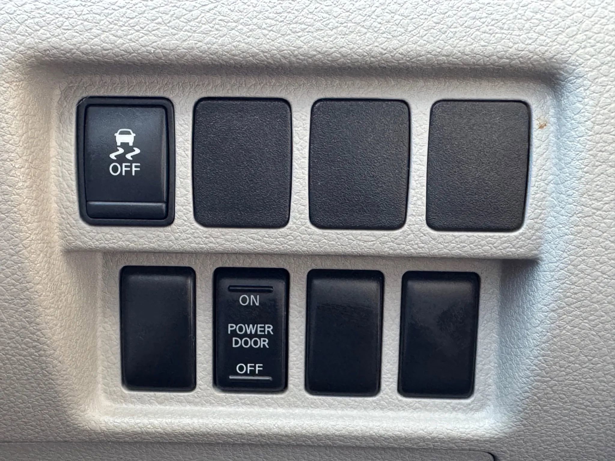 Used 2012 Nissan Quest SV image 37