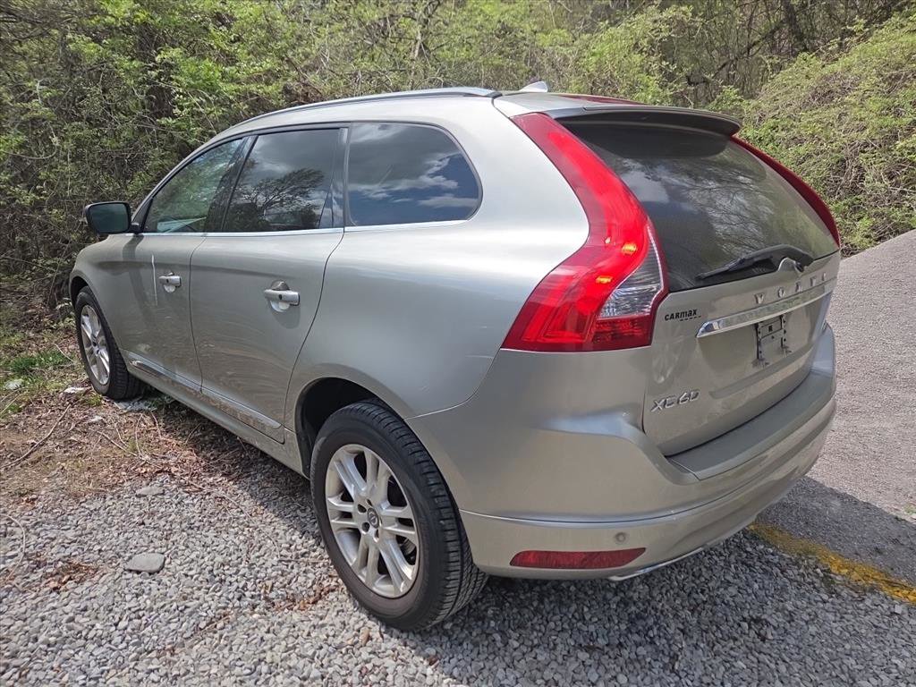 Used 2016 Volvo XC60 T5 Premier w/ Protection Package image 6