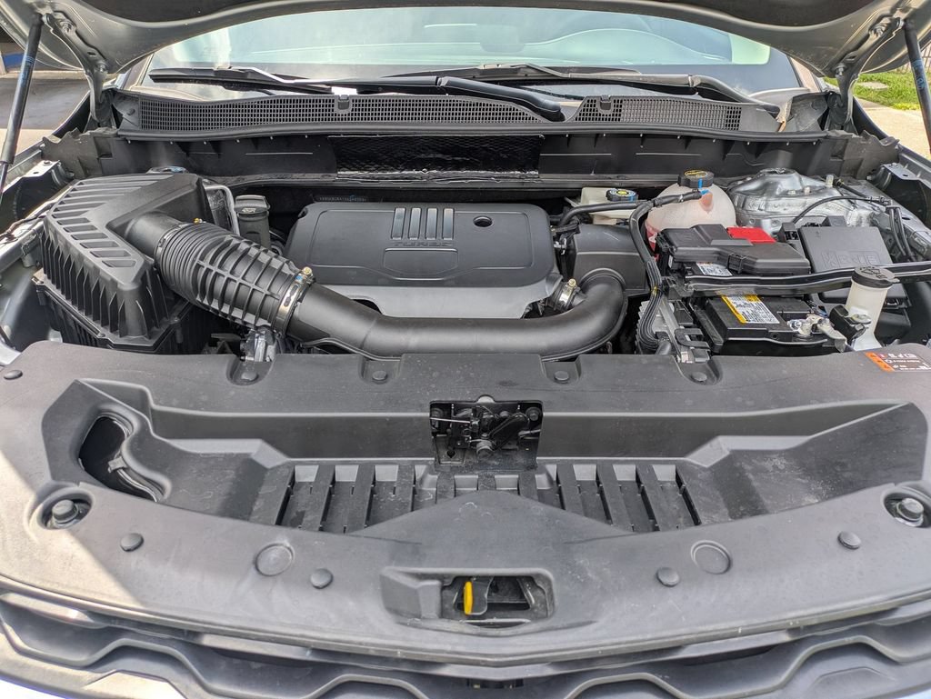 Used 2025 Chevrolet Blazer LT FWD image 34