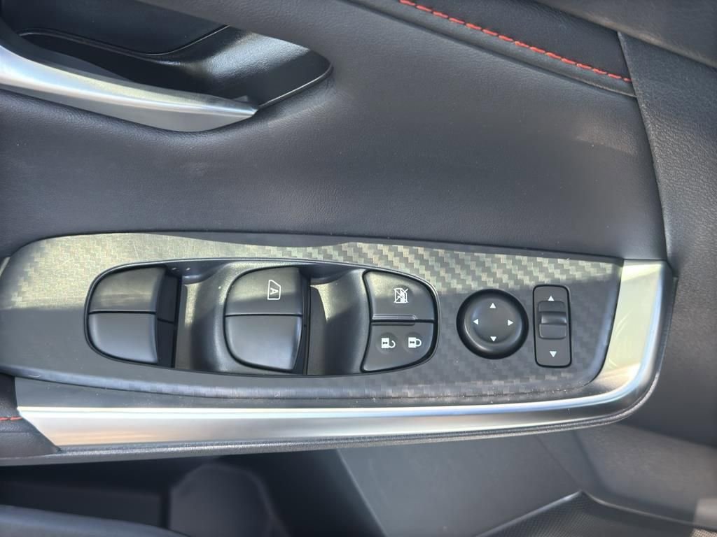 New 2025 Nissan Sentra SR image 18