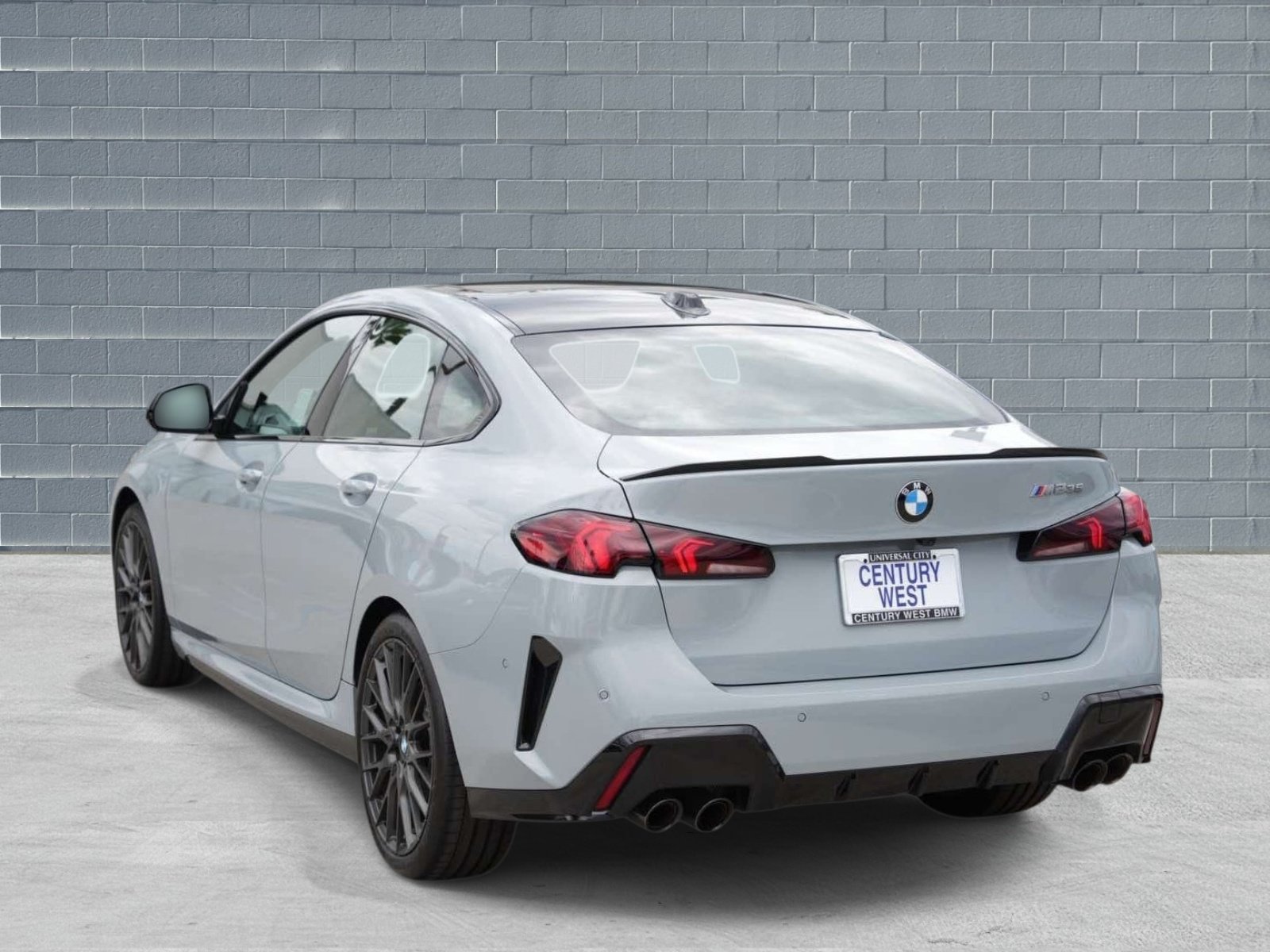Used 2025 BMW M235i xDrive AWD/4WD image 3