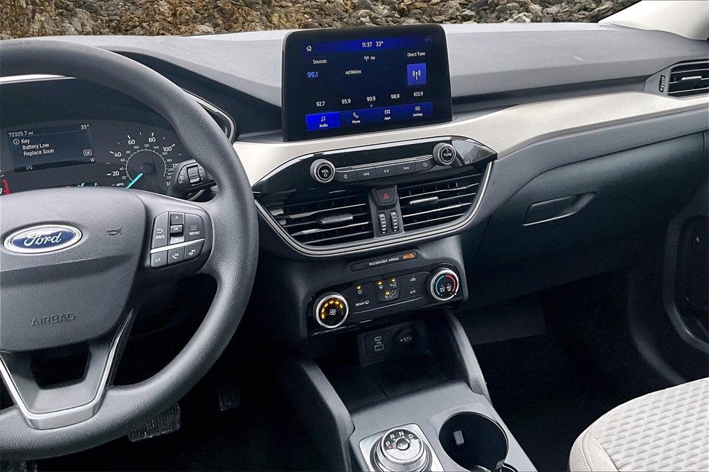 Used 2022 Ford Escape SE image 6