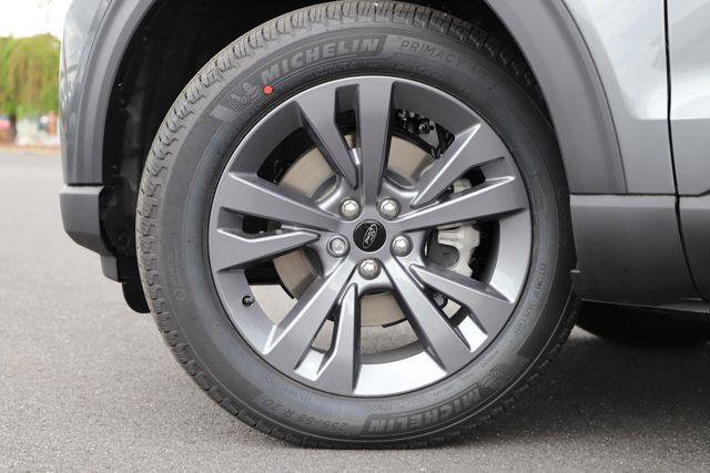 New 2026 Ford Explorer Active AWD/4WD image 2