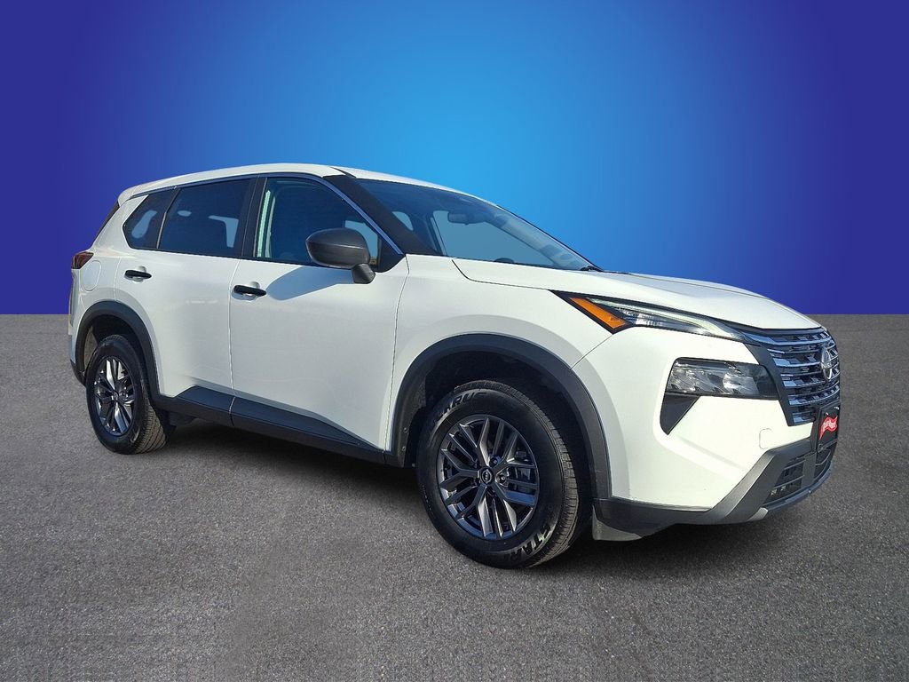 Used 2024 Nissan Rogue S image 3