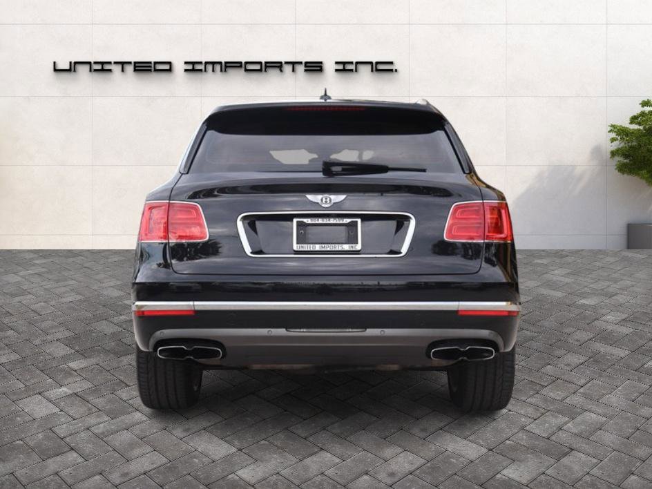 Used 2019 Bentley Bentayga AWD/4WD image 4