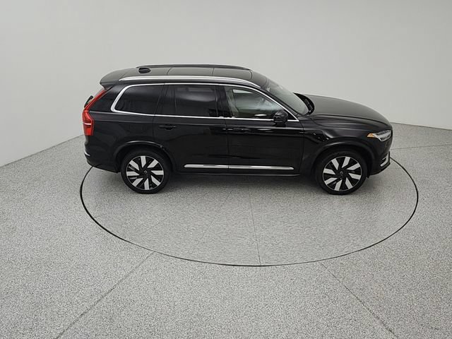 Certified 2025 Volvo XC90 T8 Plus w/ Protection Package Premier AWD/4WD image 16