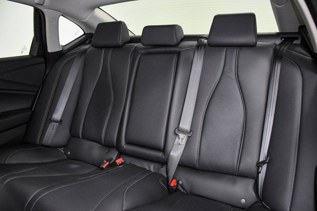 Used 2025 Acura TLX w/ Technology Package image 27