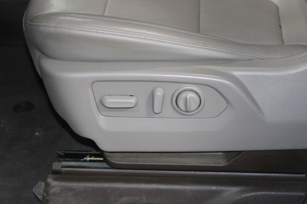 Used 2020 GMC Sierra 1500 SLT w/ SLT Premium Package image 24