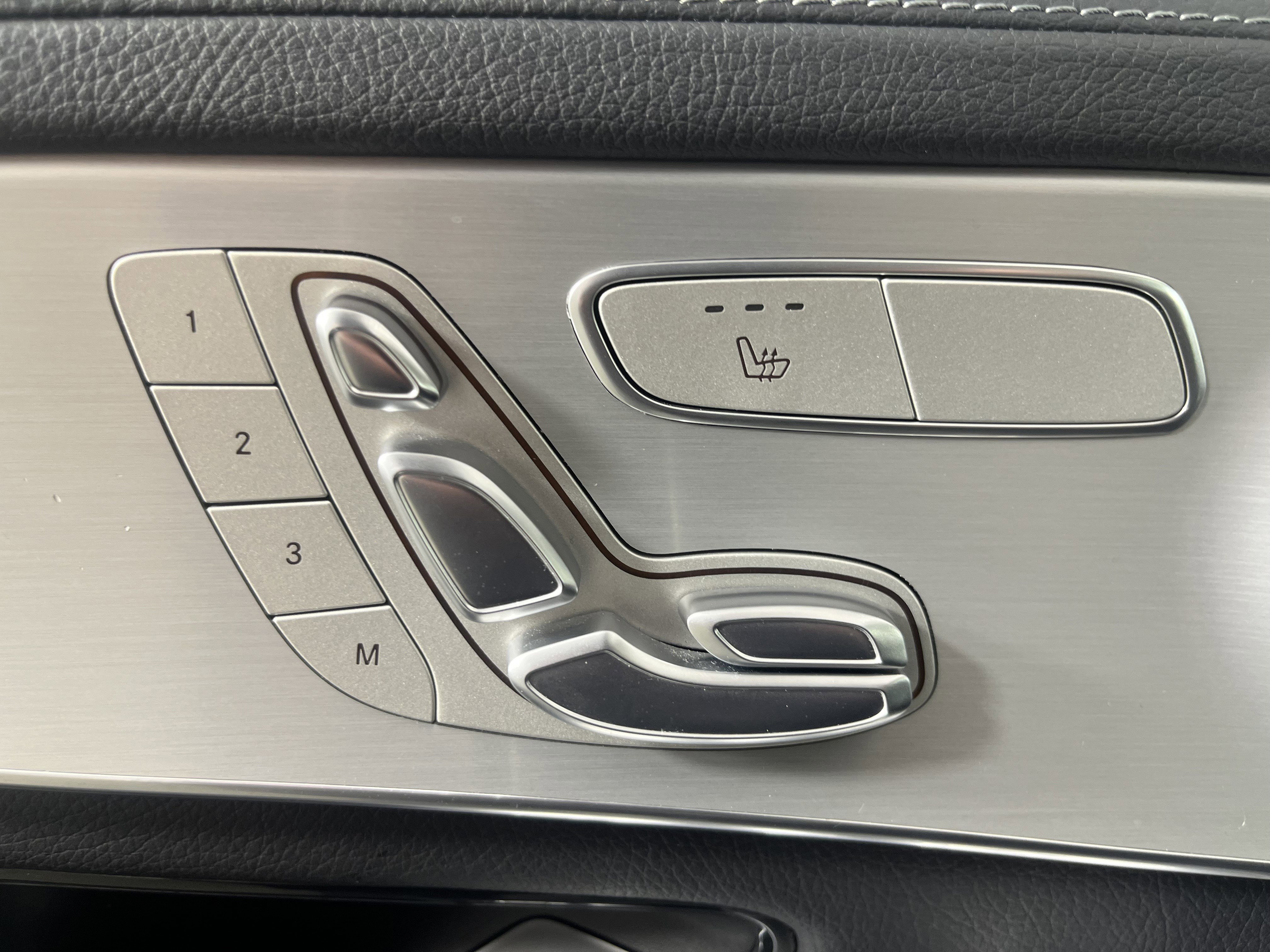 Used 2023 Mercedes-Benz GLC 300 4MATIC Coupe image 20