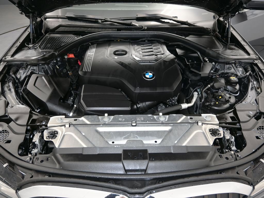 Used 2020 BMW 330i Sedan w/ Premium Package image 12