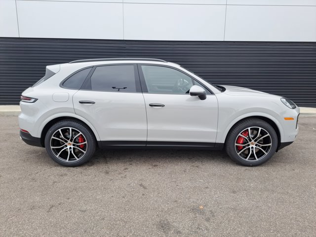 New 2026 Porsche Cayenne S AWD/4WD image 6