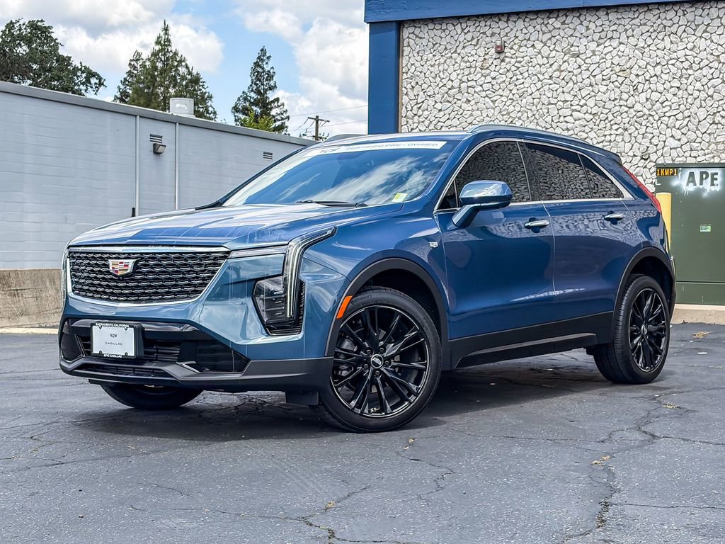 Used 2025 Cadillac XT4 Premium Luxury w/ Cold Weather Package AWD/4WD image 1