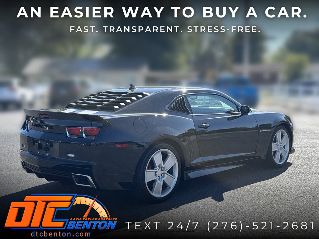 Used 2011 Chevrolet Camaro SS RWD image 3