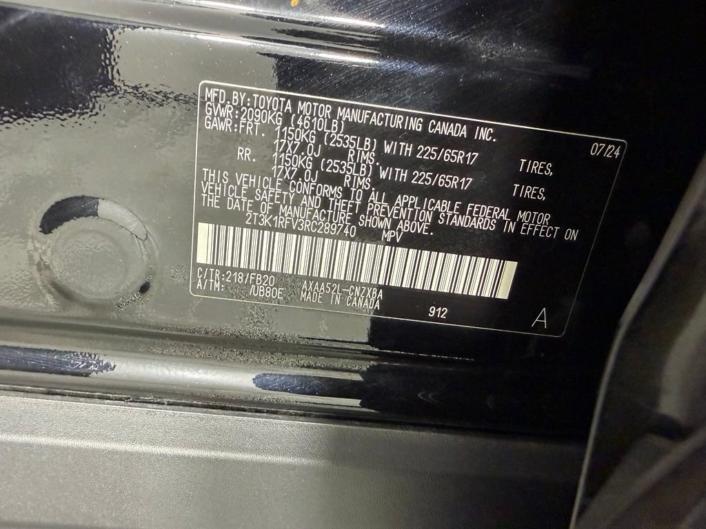 Used 2024 Toyota RAV4 LE FWD image 23