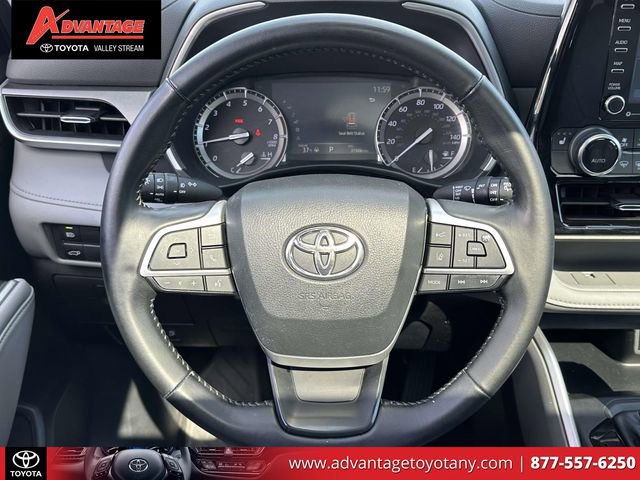 Used 2022 Toyota Highlander XLE image 17