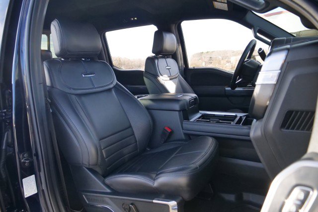 Used 2025 Ford F450 Platinum w/ FX4 Off-Road Package image 56