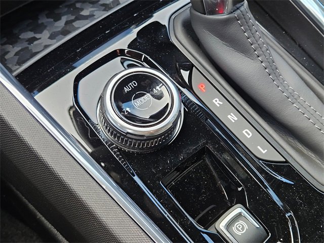 New 2025 GMC Canyon Elevation w/ Convenience Package image 26