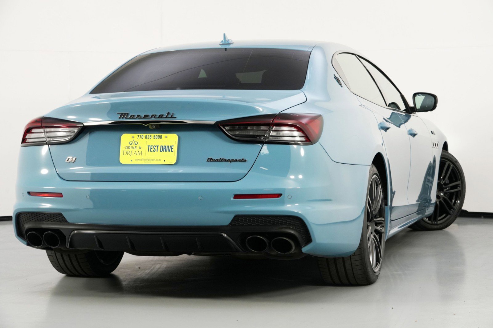 Used 2022 Maserati Quattroporte Modena Q4 image 5