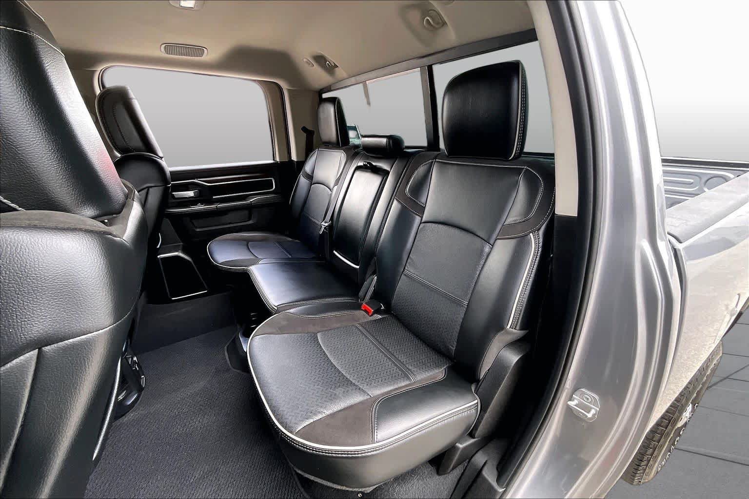 Used 2024 RAM 2500 Laramie w/ Safety Group AWD/4WD image 18