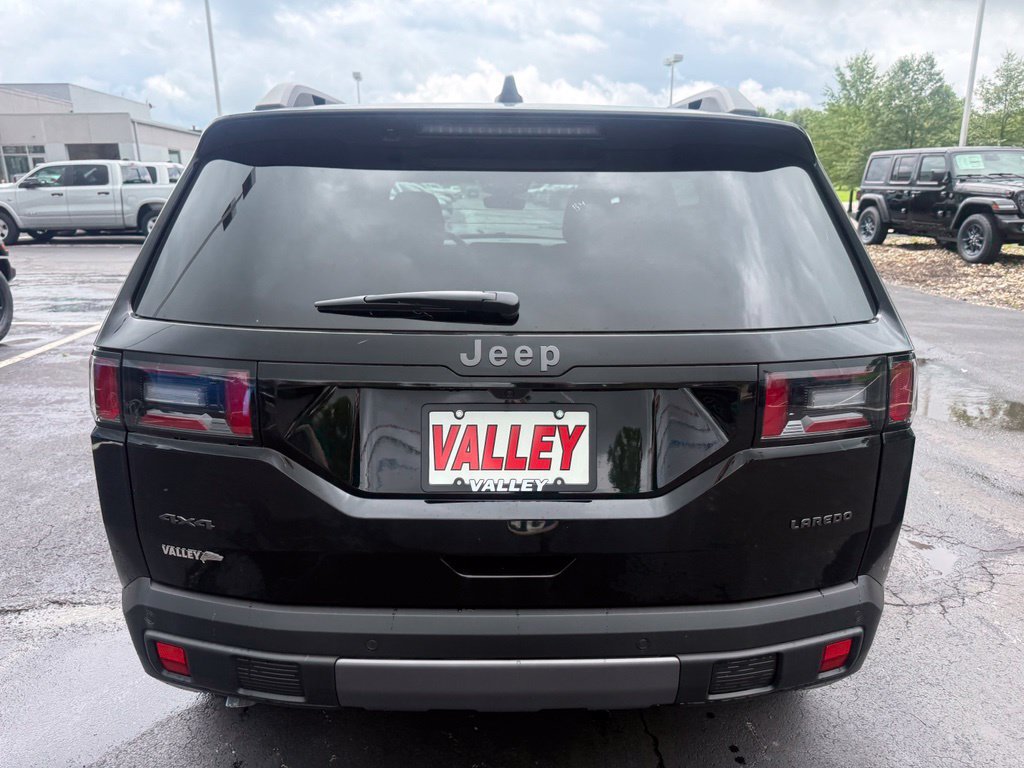 New 2026 Jeep Cherokee Laredo AWD/4WD image 5
