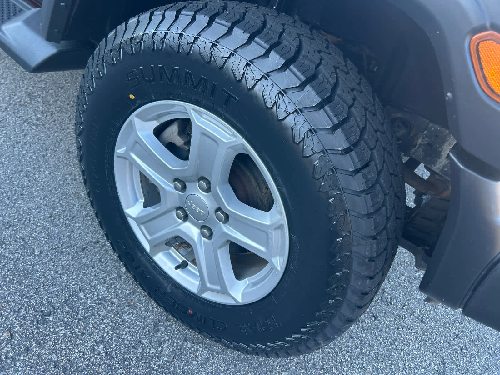Used 2022 Jeep Wrangler Sport AWD/4WD image 17
