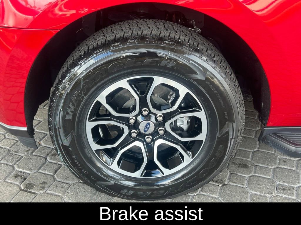 Used 2022 Ford Expedition XLT image 17