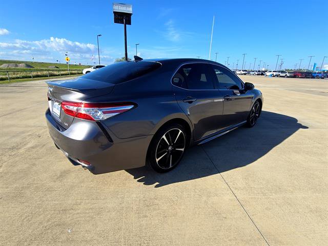 Used 2020 Toyota Camry XSE FWD image 6