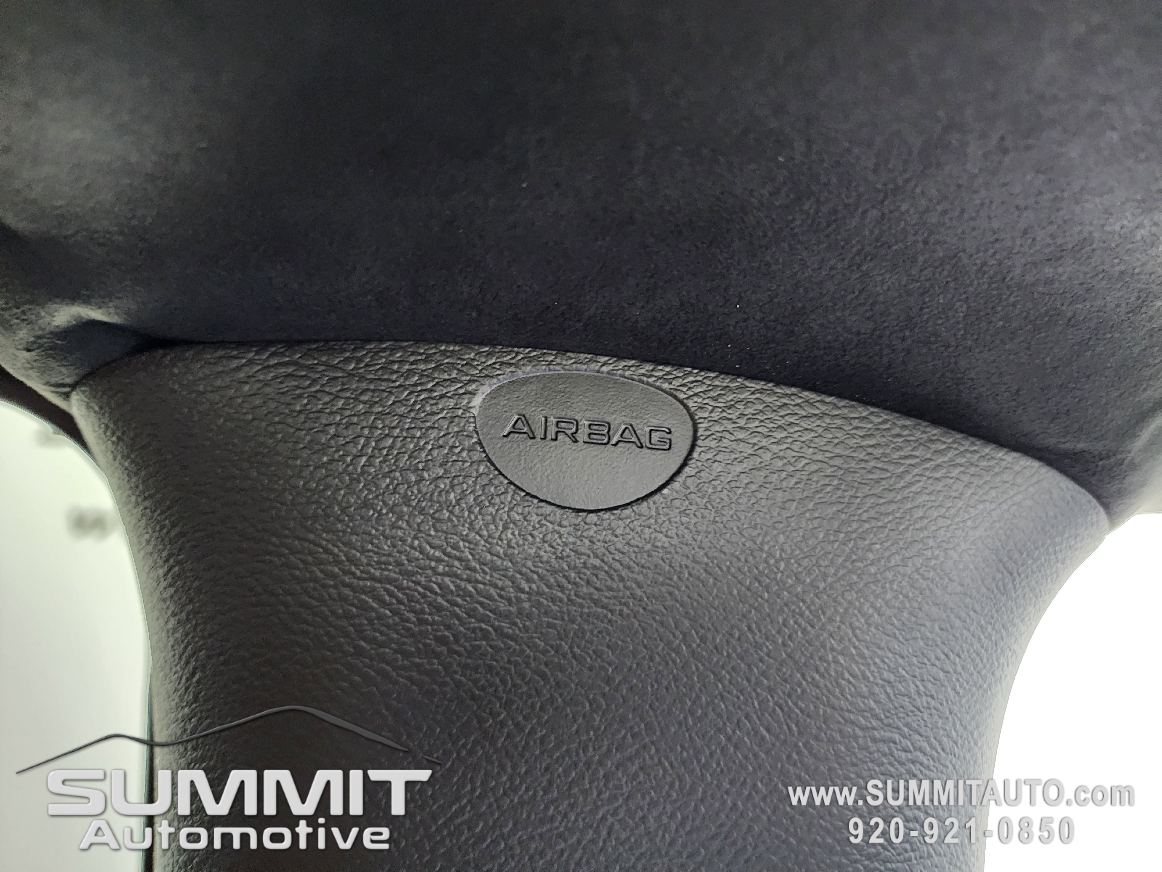 New 2026 Chrysler Pacifica Pinnacle w/ Trailer Tow Group image 46