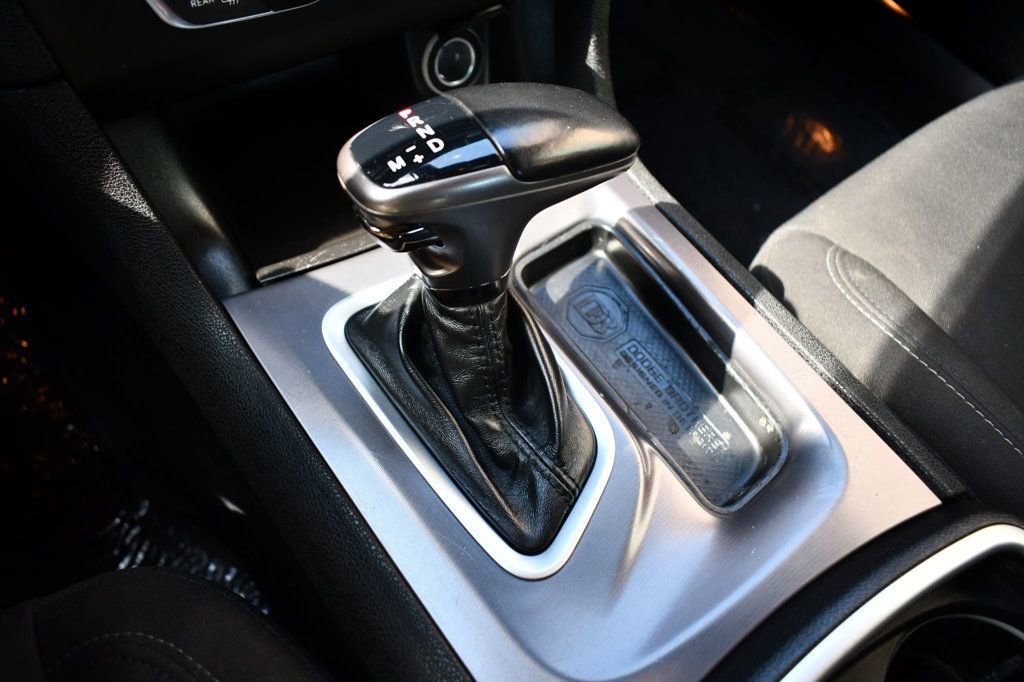 Used 2022 Dodge Charger GT image 21