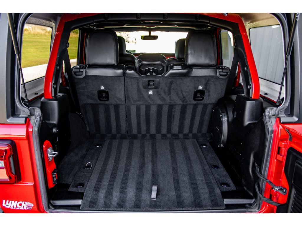 Used 2019 Jeep Wrangler Unlimited Rubicon w/ Dual Top Group image 24